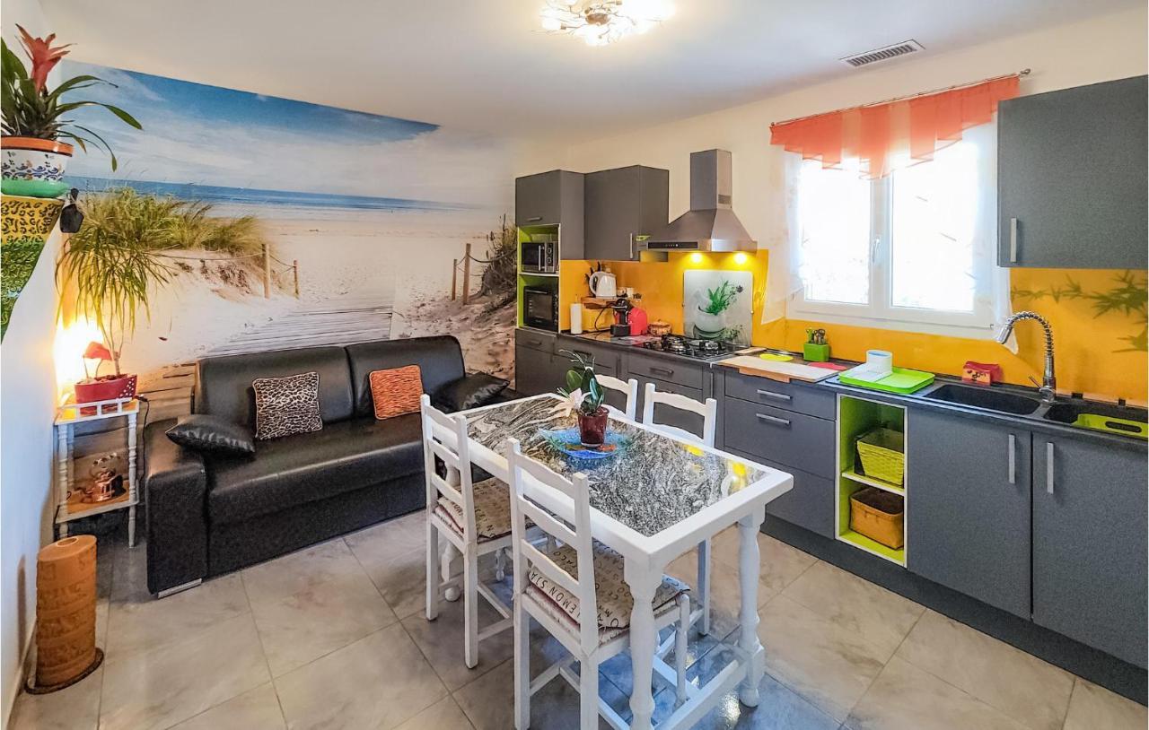 1 Bedroom Gorgeous Home In Capestang Extérieur photo